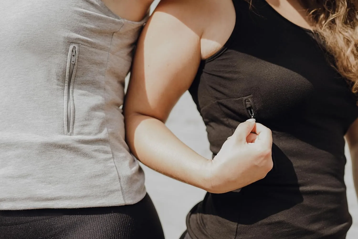 Clever Travel Companion Womens Tank Top with 1 Hidden Zipper Pocket, 100% Pickpocket Proof Holiday Tour Sleeveless Tee Shirt