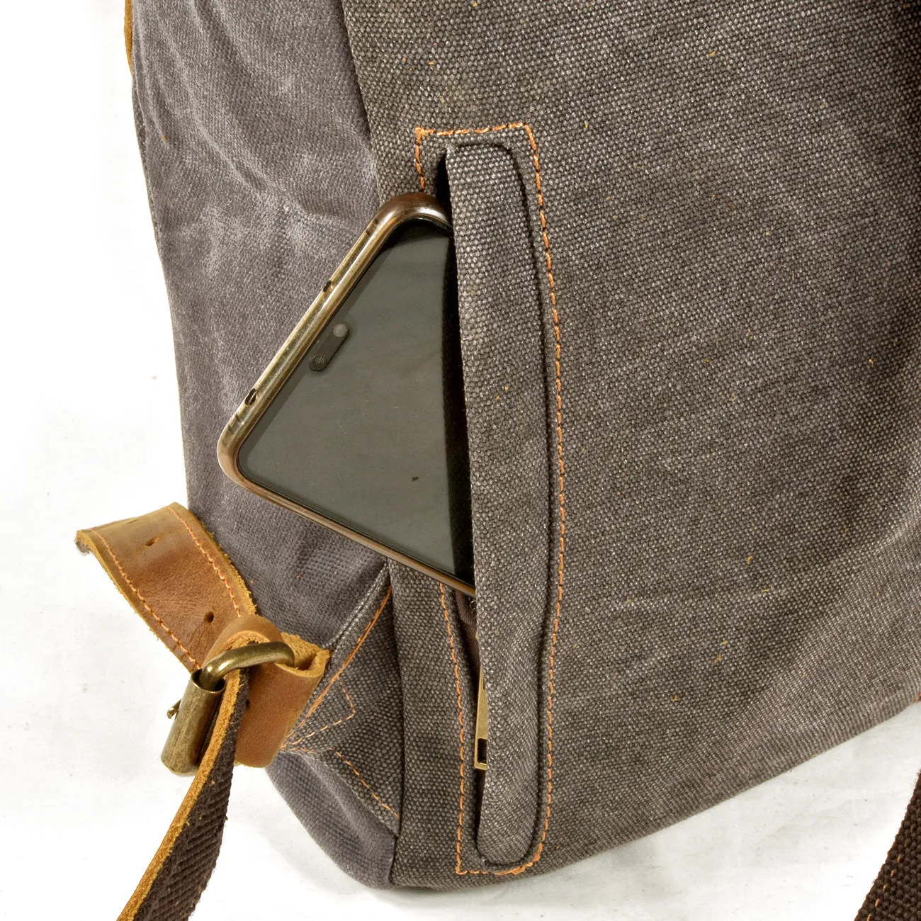 Elegant Waxed Canvas Rucksack for Commuting and Exploration