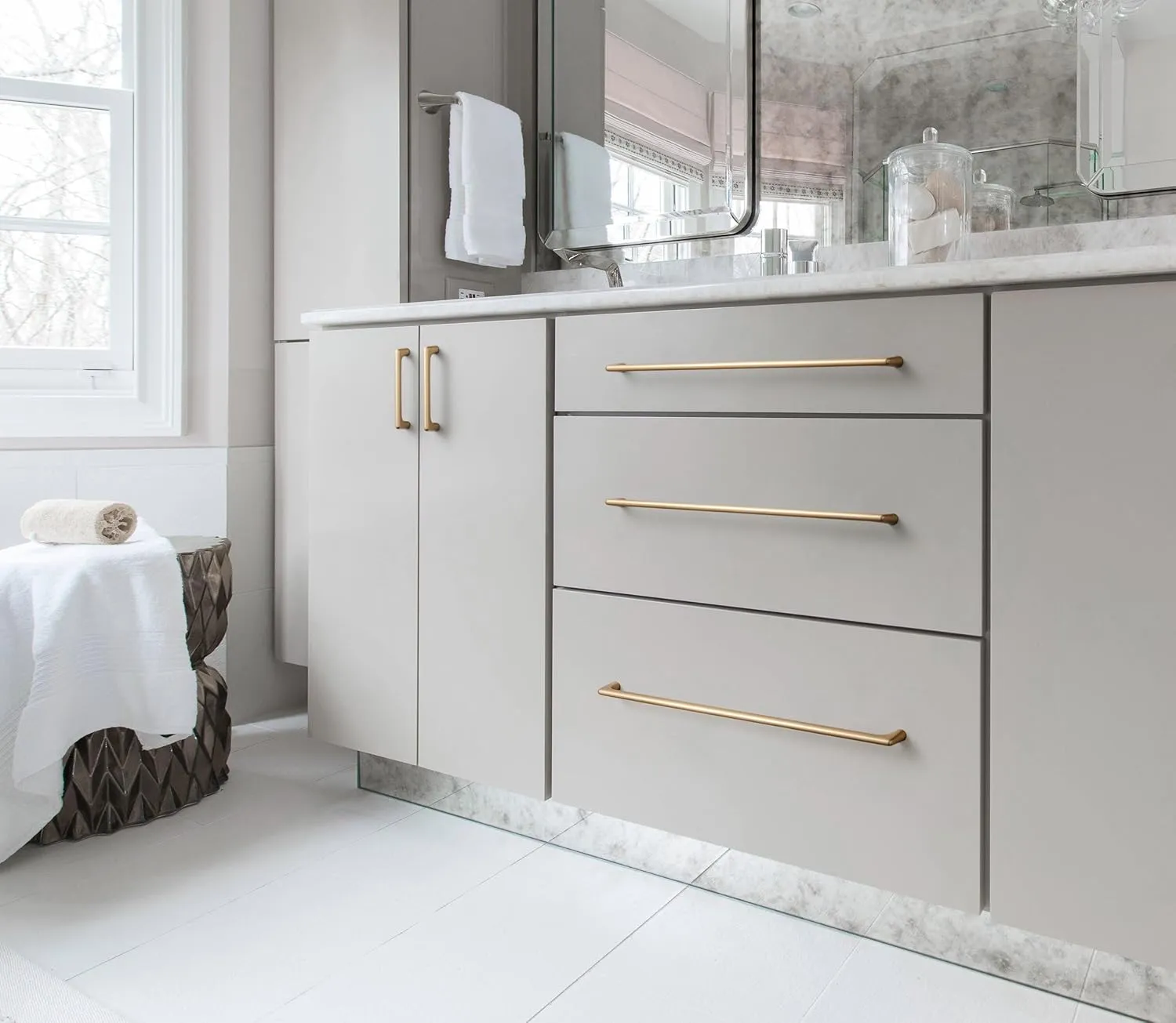 Goo-Ki Champagne Bronze Cabinet Pulls with 5''(128mm) Hole Centers, Modern Style Zinc Alloy Cabinet Handles for Dresser,Wardrobe,Cupboard- 6 Pack