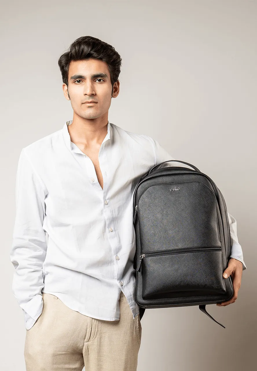 Mikel, the backpack
