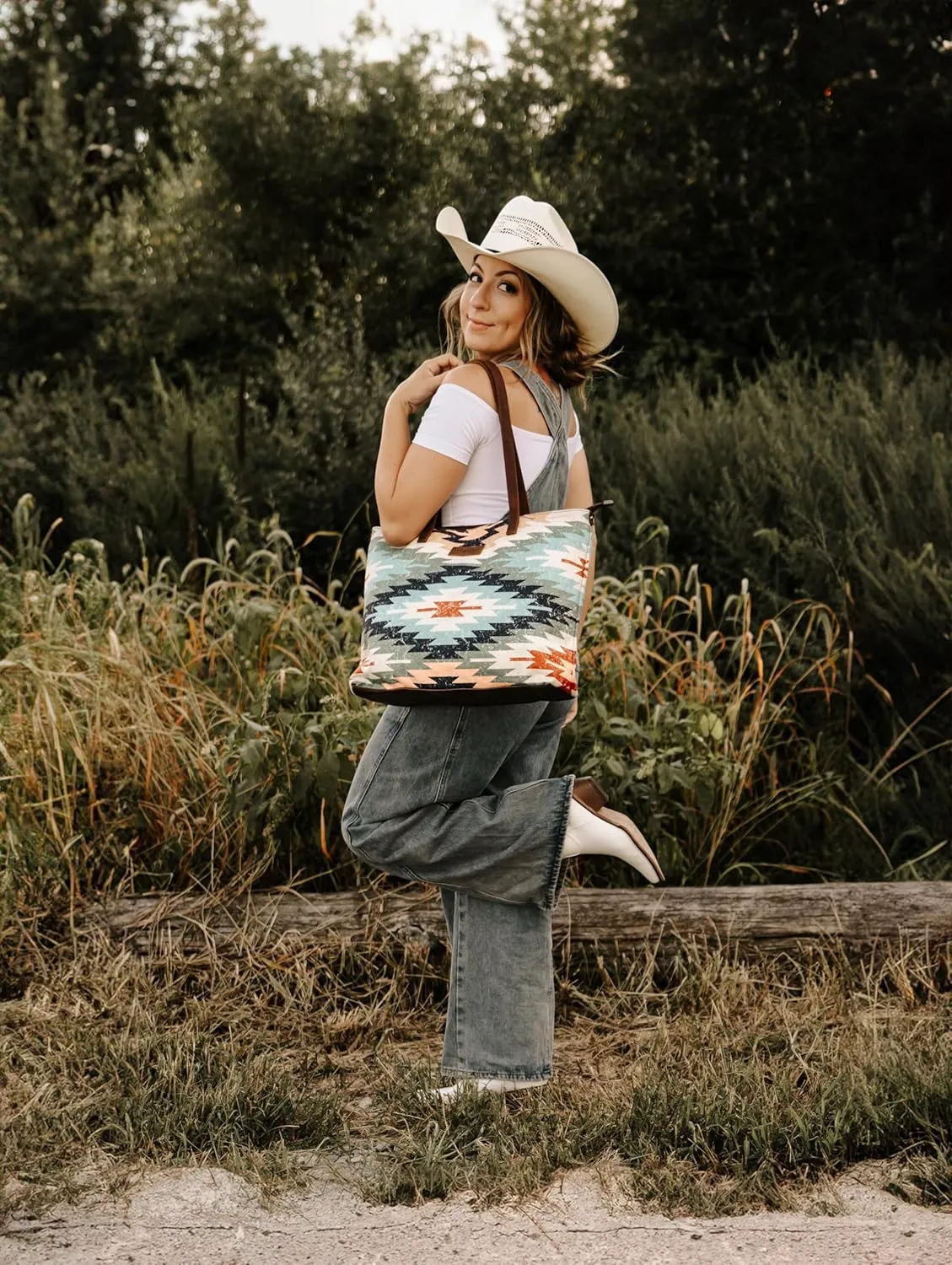 Montana West Wrangler Tote Bag for Women Canvas Shoulder Handbag Aztec Purse