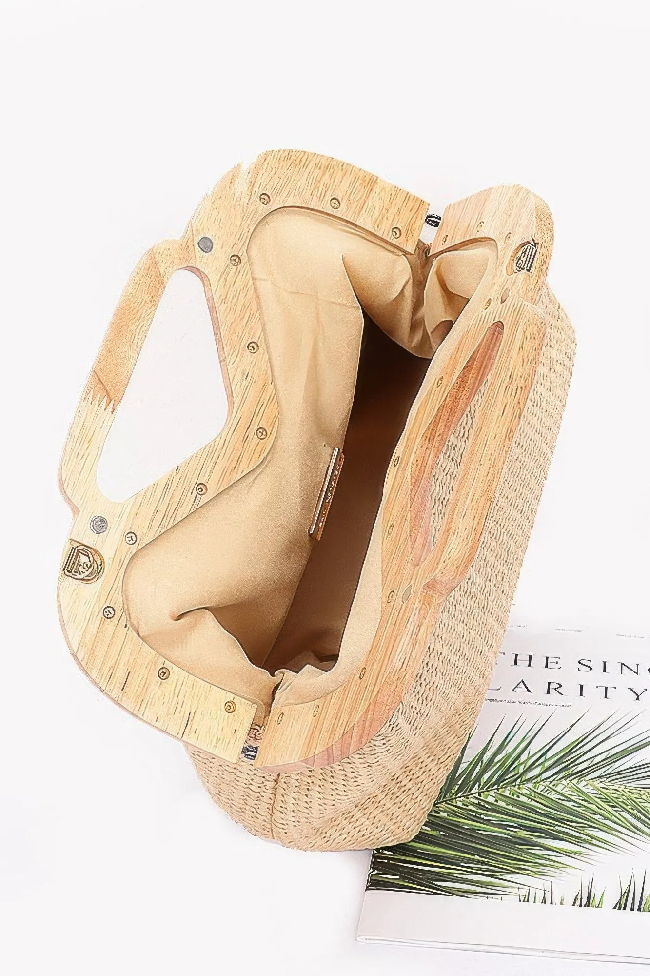 Straw Wood Frame Clutch