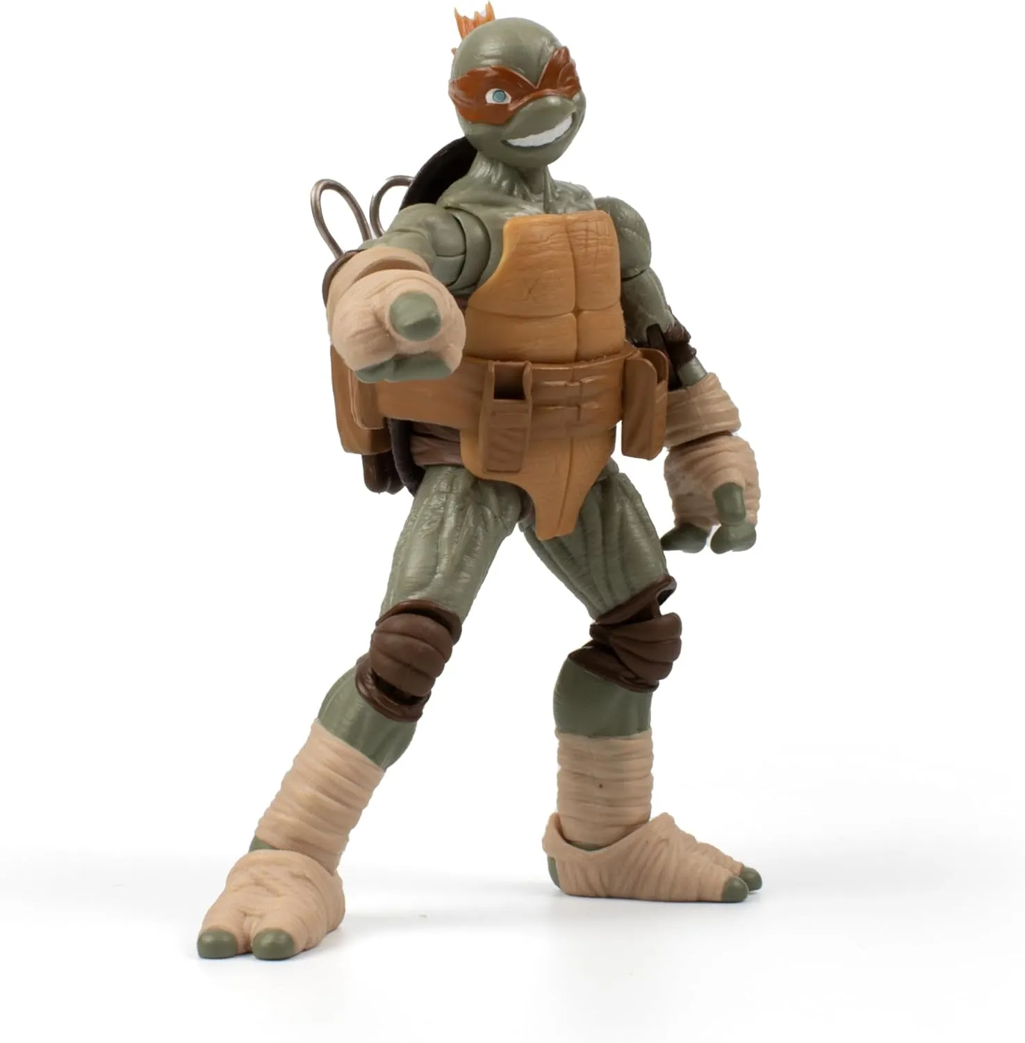 Teenage Mutant Ninja Turtles BST AXN v2 IDW Inspired Michelangelo 5-inch Action Figure & Limited Edition IDW Michelangelo Comic Book