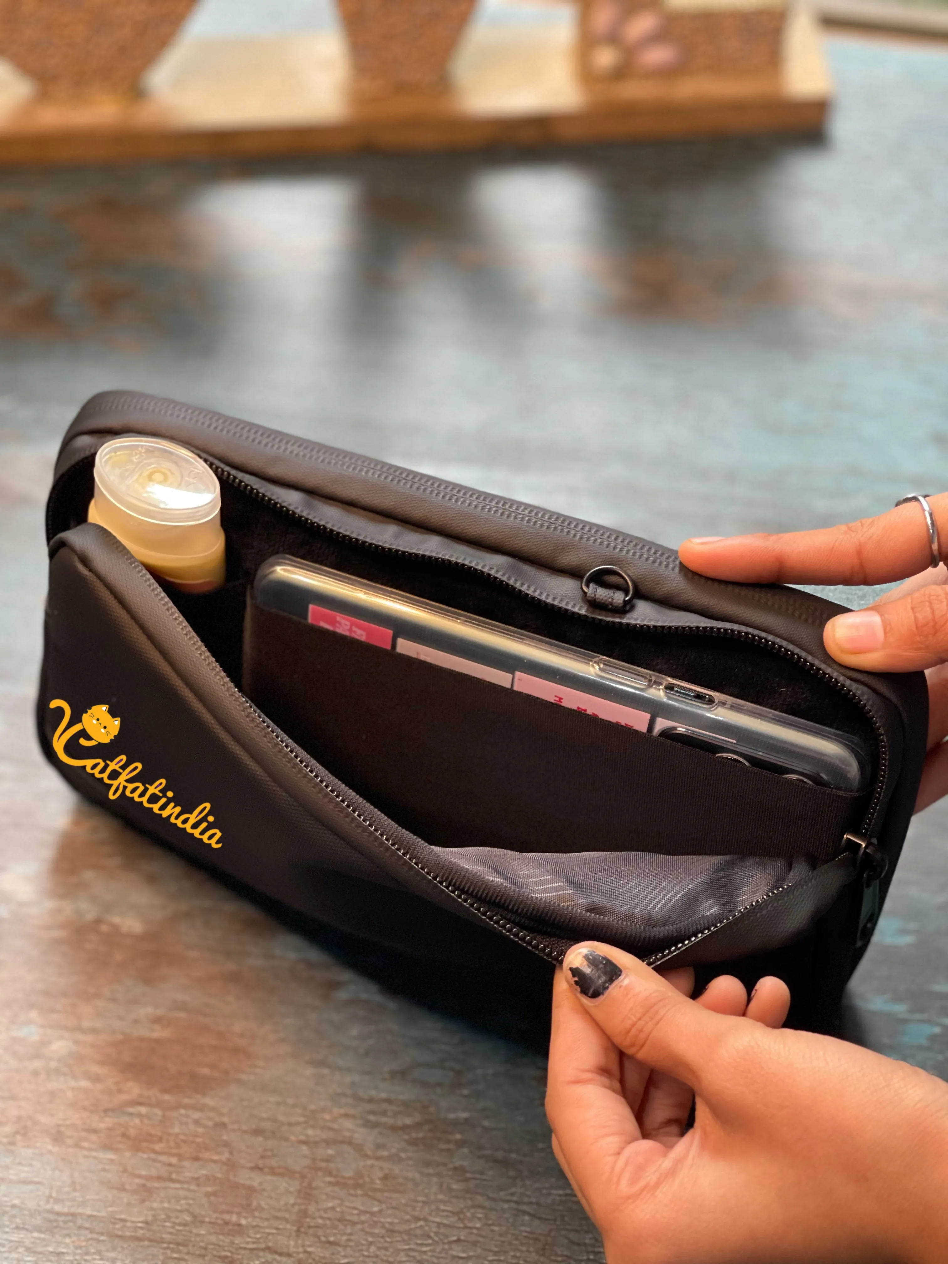 Travel Mate Sling