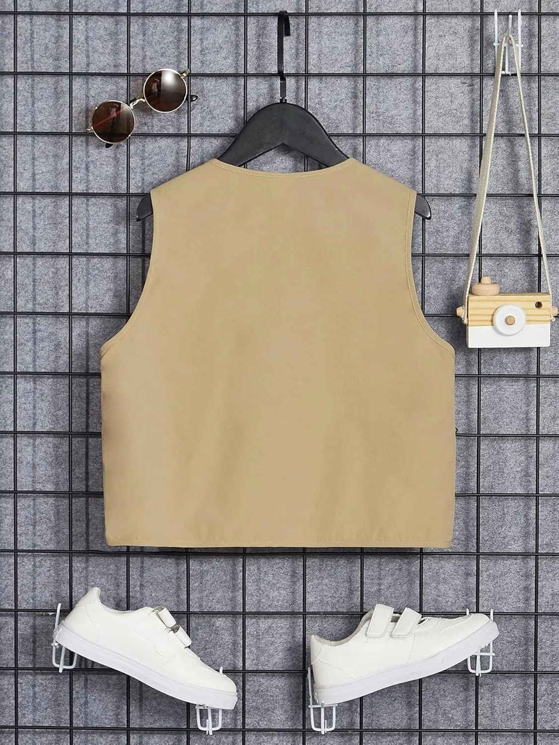 Verdusa Boy's Pocket Front Buckle Sleeveless Cargo Vest Jacket