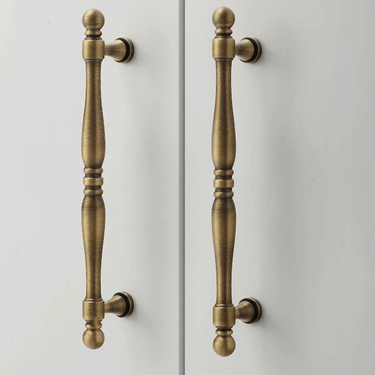 Vintage Brass Door Handles – Classic Cabinet & Drawer Pulls