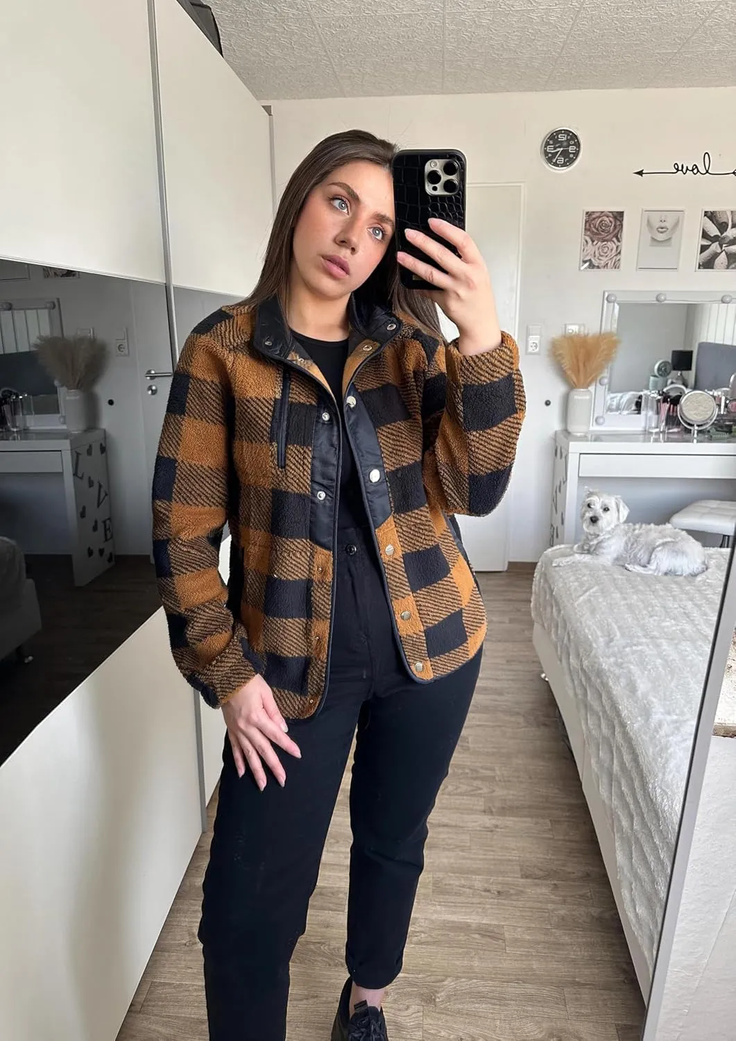 Zeagoo Women's Cozy Fleece Jacket Western Aztec Print Button Down Coat with Pockets Casual Warm Outwear 2024